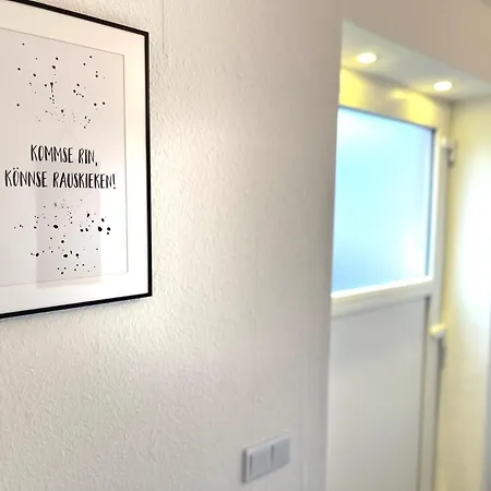 Apartamento M. Eigener Terrasse U. Zugang, Hamburg-nah *