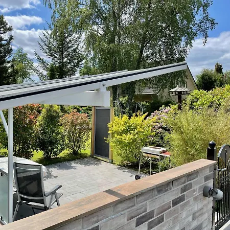 M. Eigener Terrasse U. Zugang, Hamburg-nah Аренсбург