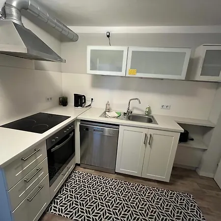 M. Eigener Terrasse U. Zugang, Hamburg-nah Apartamento